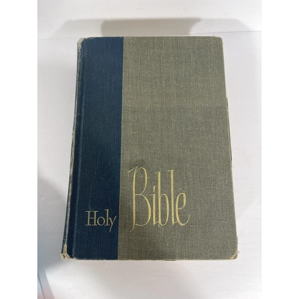 Holy Bible Reference Edition King James Version w/ Concordance + Bonus Religious